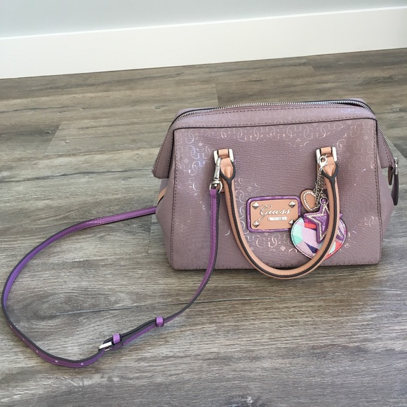 Guess Satchel purse - Picture 1 of 4